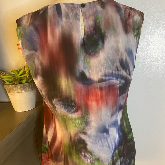 Collection Blouse. Size 4 - Picture 6 of 7
